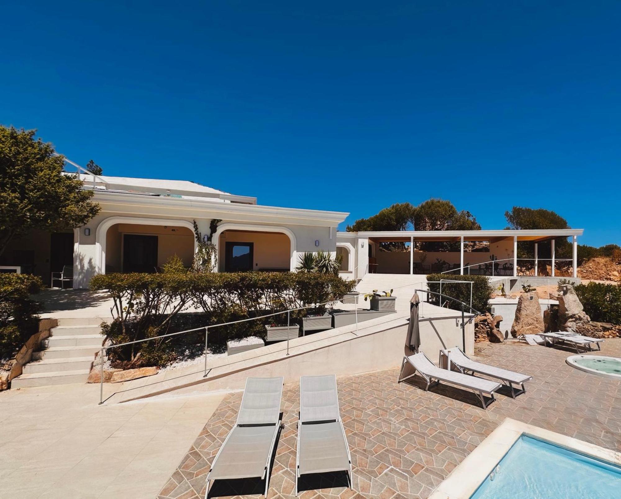 Domo S'Altura Hotel Porto Rotondo Exterior photo